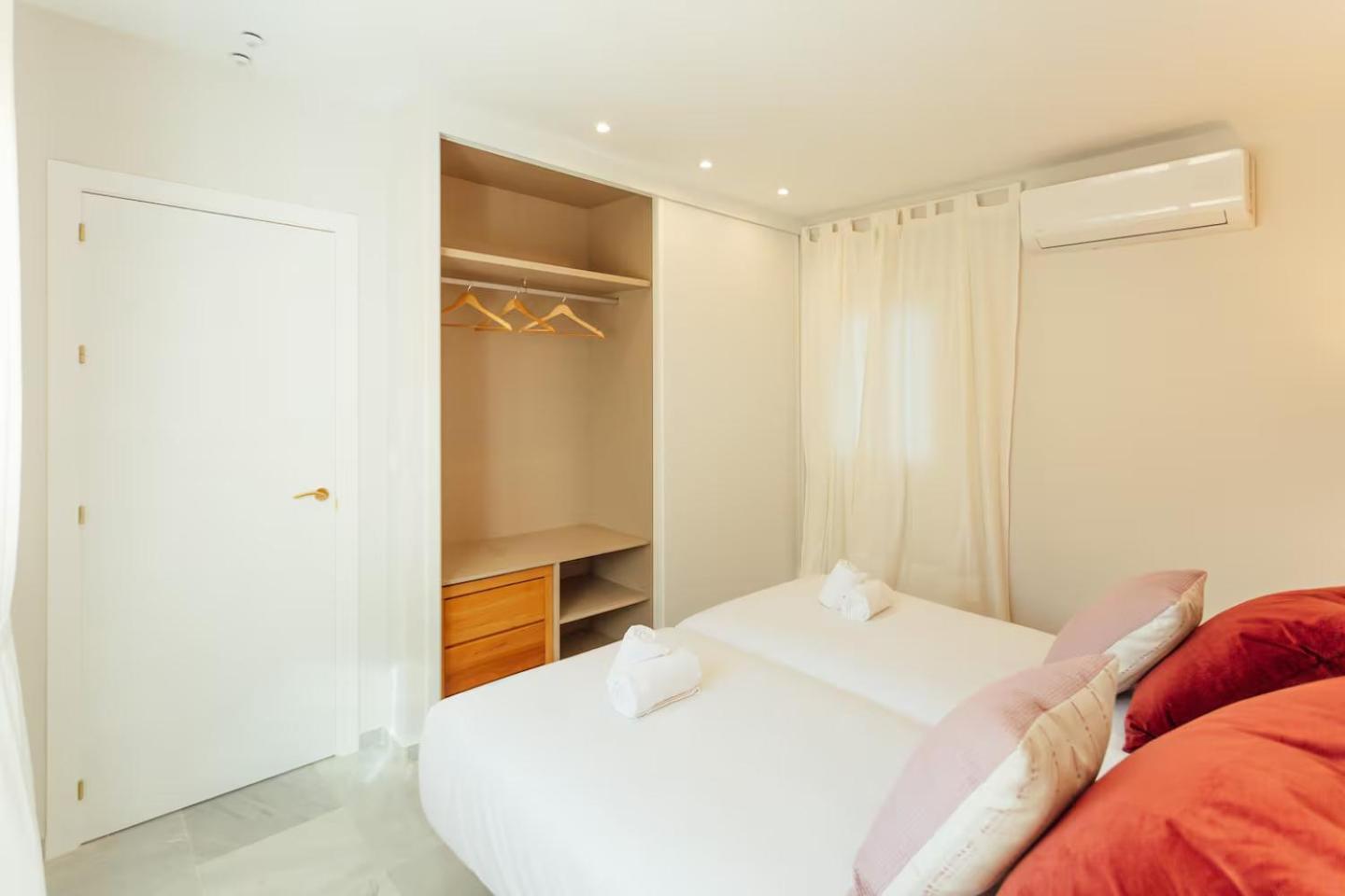 Appartamento Reformed And Comfy- 2Bd 2Bth- Arenal Siviglia Esterno foto
